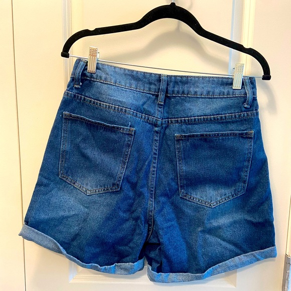 Women’s Jean High Rise Jean Shorts - Picture 2 of 2